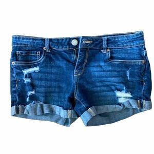 Aeropostale size 4 Midi Distressed Shorts